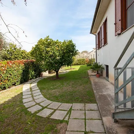 Vacanze Maria Stella Pescia Romana Esterno foto