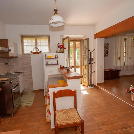 Vacanze Maria Stella Pescia Romana Esterno foto
