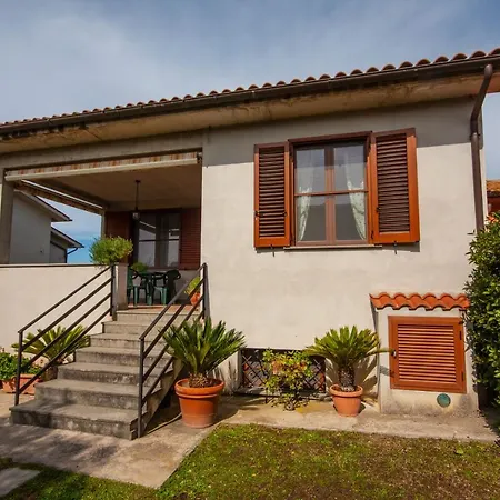 Vacanze Maria Stella Pescia Romana Esterno foto